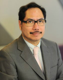 นายทักษ์ ศรีรัตโนภาส